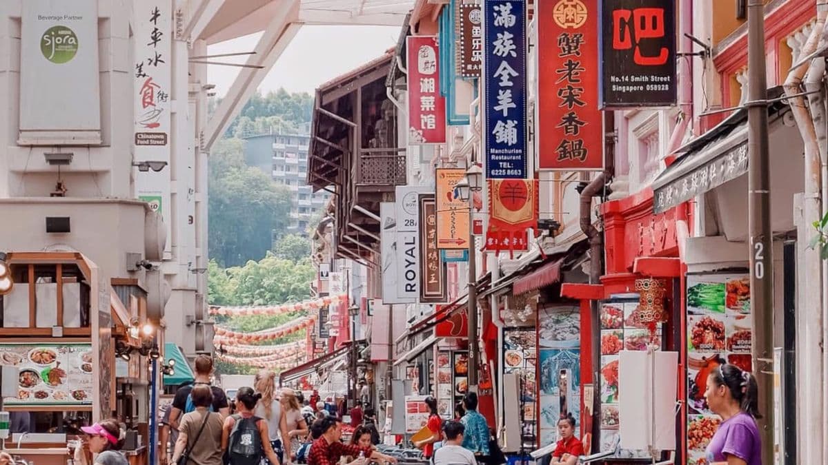 Food stalls and street dining in Singapore's Chinatown.
